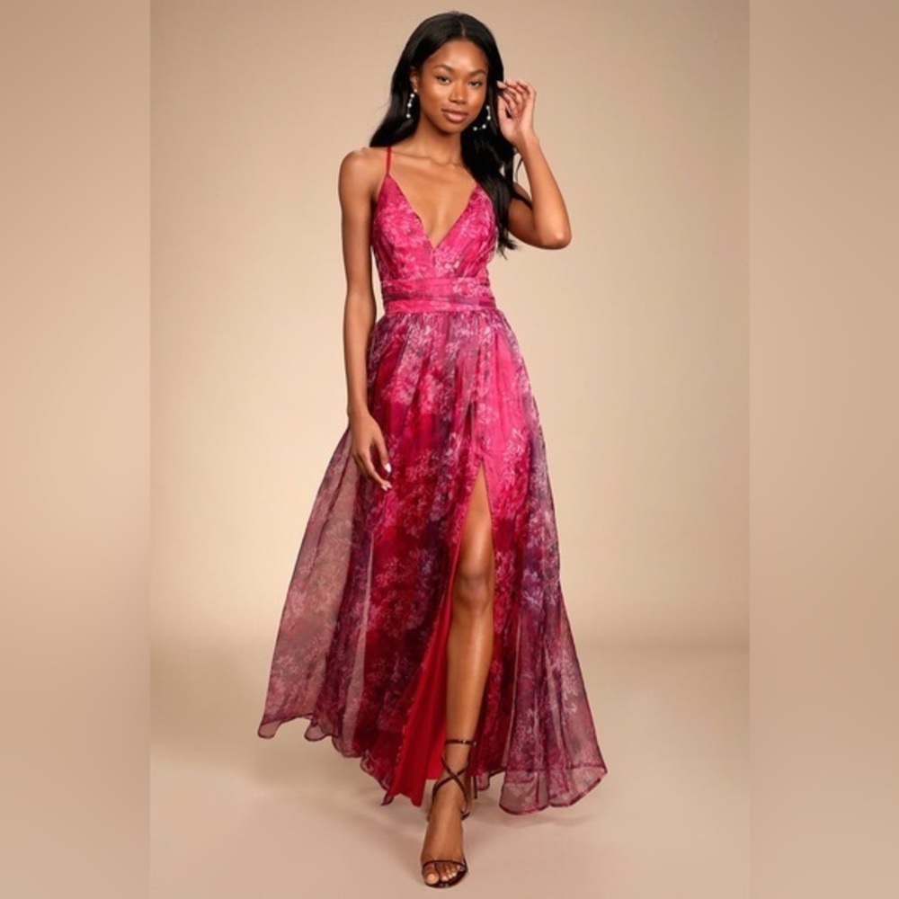 LULU’S ROMANCE THAT WOWS FLORAL PRINT ORGANZA MAXI DRESS